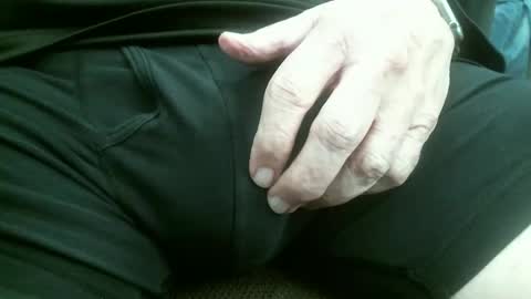 ngurth online show from December 3, 9:54 pm