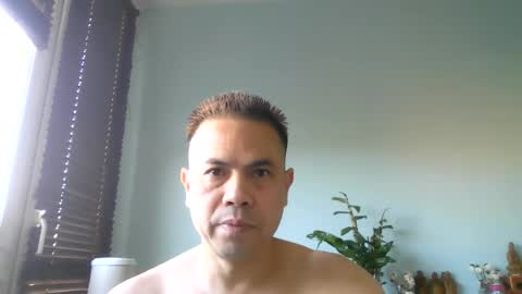 nguyen7788789 online show from August 8, 7:04 am