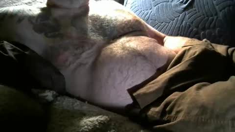 Snapshot of nice_oldguy60 chatting on October 18, 4:17 am OldMadtown Guy online show from October 18, 4:17 am