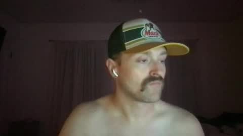 NiceButtNiceGuy online show from April 21, 6:41 am