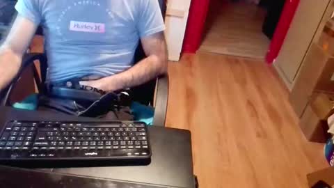 nicecck24 online show from December 18, 5:14 am