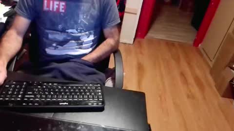 Snapshot of nicecck24 chatting on October 25, 4:58 am nicecck24 online show from October 25, 4:58 am