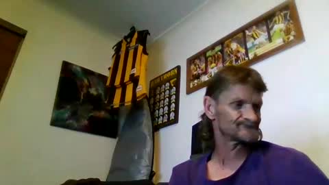 Snapshot of niceozziecockxxx chatting on January 10, 8:04 pm Sexiishaine online show from January 10, 8:04 pm