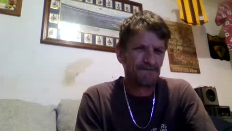 Snapshot of niceozziecockxxx chatting on October 19, 4:54 pm Sexiishaine online show from October 19, 4:54 pm