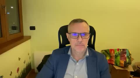 Andrew online show from December 4, 6:26 pm