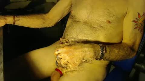 Snapshot of nicesmile3k chatting on February 19, 4:34 am Tantraguy. Was Energywave until...shit happened online show from February 19, 4:34 am