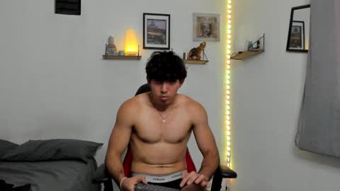 nick_nova online show from February 26, 2:14 pm