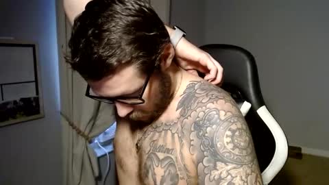 Cakedcouple  OF - Yourtattedcutie  qurlynfit online show from December 15, 5:20 pm