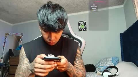 Nickhot0609 online show from October 13, 5:41 pm