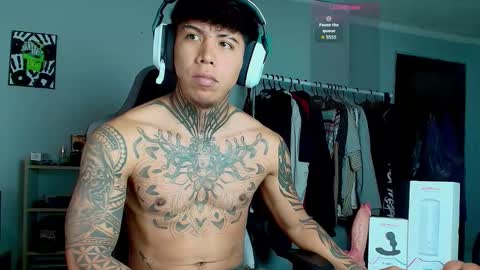 Nickhot0609 online show from October 6, 11:37 am