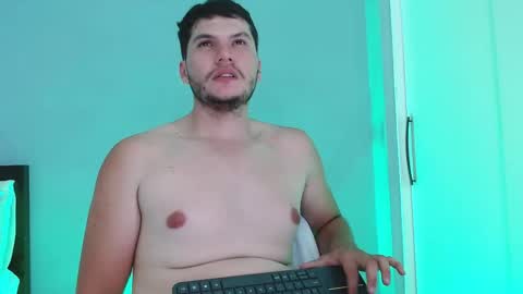 nickk_hills online show from March 17, 9:50 pm