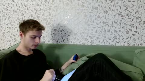 Nick online show from December 13, 10:02 pm