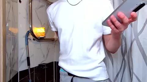 Nico online show from February 15, 9:40 am