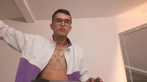 nico_viper_1 online show from January 11, 10:57 pm