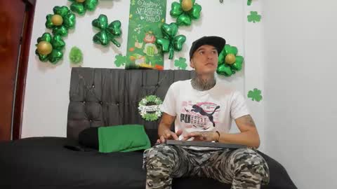 Nicolas online show from March 23, 1:06 pm