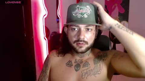 nicolas online show from January 17, 2:08 am