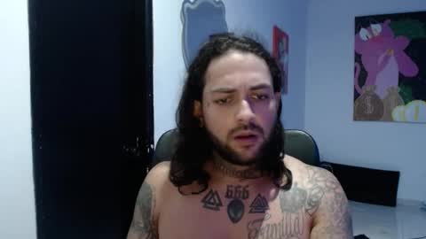 nicolas online show from December 5, 2:53 am