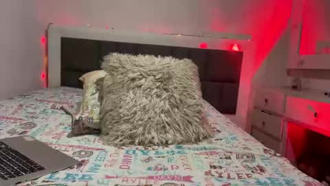 Nicolas online show from October 7, 2:37 am