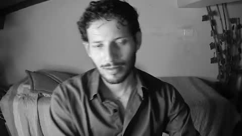 nicolasrodrii online show from June 17, 12:13 am