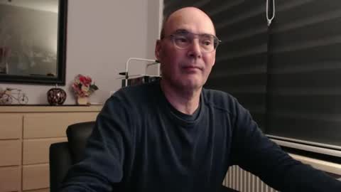 nightkeeper63 online show from November 12, 1:11 am