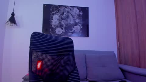 Niick online show from December 7, 1:15 am