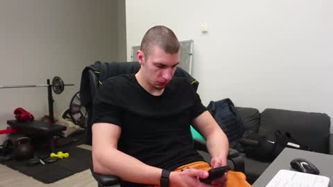 nikki online show from March 12, 8:11 am