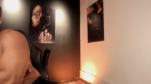 Snapshot of noah_black212 chatting on October 22, 6:00 pm noah_black212 online show from October 22, 6:00 pm