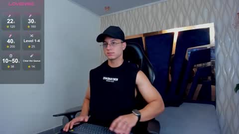 Noah online show from March 13, 6:14 pm