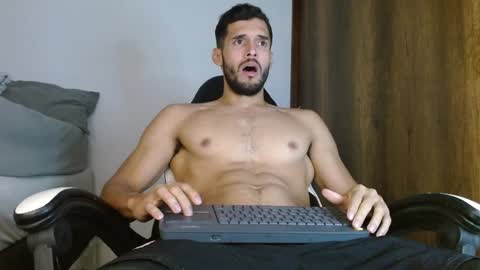 Noah online show from January 13, 4:51 pm