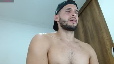 Noah online show from October 18, 4:34 pm