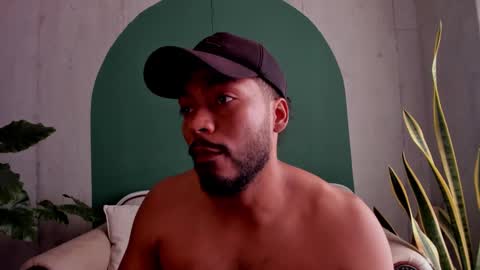 Noah online show from November 15, 6:21 pm