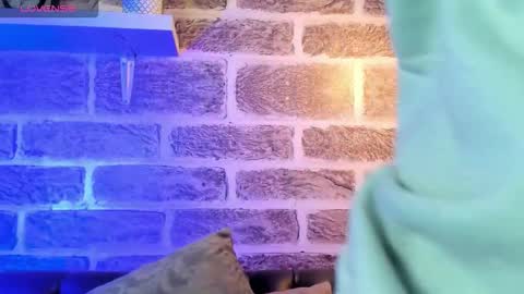    online show from October 26, 12:40 pm