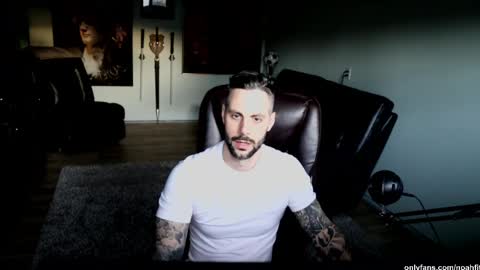 Noah Fitt online show from April 25, 2:36 am