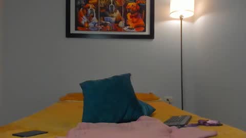 noahh_sky online show from April 8, 4:02 am