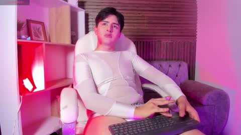 Noah online show from February 1, 4:44 am