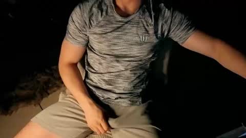 Snapshot of nobudget06 chatting on September 16, 4:02 am nobudget06 online show from September 16, 4:02 am