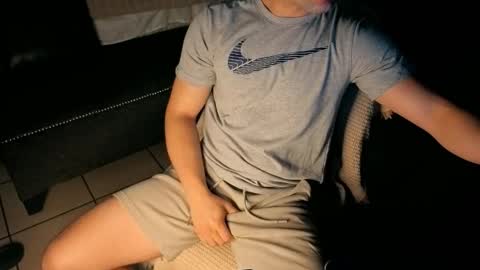 Snapshot of nobudget06 chatting on October 16, 2:14 pm nobudget06 online show from October 16, 2:14 pm