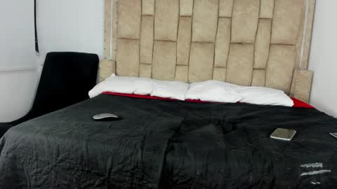 Sebas  online show from April 1, 2:57 am