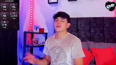 Nolan  online show from November 14, 7:04 pm