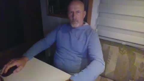 nomadfreedom online show from December 2, 11:43 am