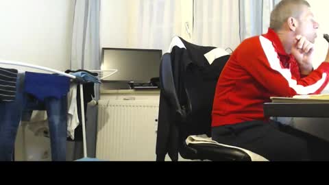 Snapshot of normuc chatting on October 3, 11:48 am Normuc online show from October 3, 11:48 am