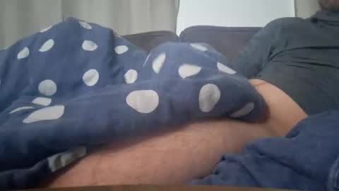 nostrezzzcum online show from January 9, 8:03 am