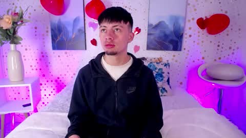 Stev  online show from February 24, 4:02 am