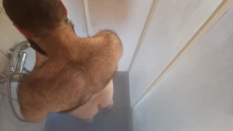 Snapshot of nudechiller chatting on October 21, 3:15 pm Vinz... online show from October 21, 3:15 pm