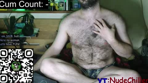 Snapshot of nudechiller chatting on December 15, 9:13 am Vinz... online show from December 15, 9:13 am