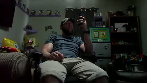 Snapshot of number1dad_ chatting on October 23, 8:01 pm Awwwww Hey Sweetie Pies. Welcome To The Sweetie Pie Lounge. Enjoy The Dad-Cast. SweetCorny Fun-loving Dad Talk. online show from October 23, 8:01 pm
