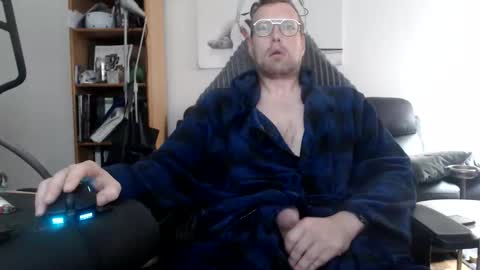 Snapshot of nursefan chatting on October 12, 8:30 am nursefan online show from October 12, 8:30 am