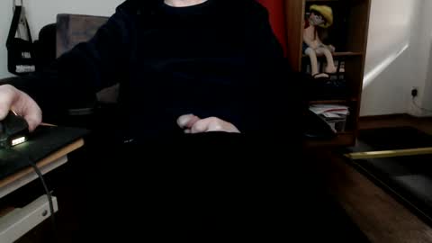 Snapshot of nursefan chatting on December 3, 12:05 pm nursefan online show from December 3, 12:05 pm