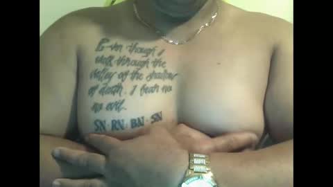 nuumaalii11 online show from November 15, 7:16 pm