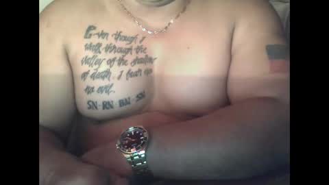 nuumaalii11 online show from January 1, 5:22 pm